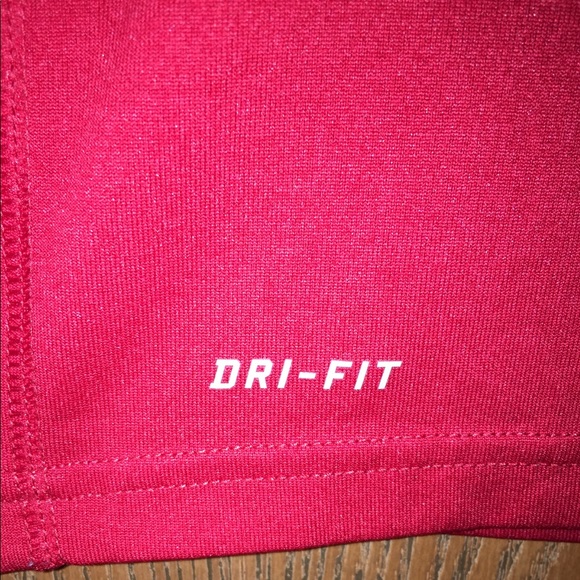 Nike Boys Red Tank Top Size L - Picture 3 of 4